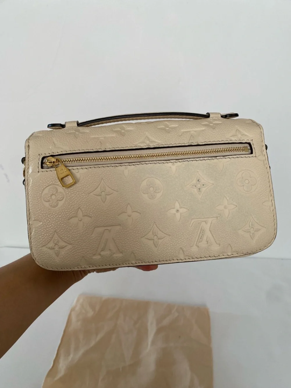 Louis Vuitton east west Metis - Picture 6 of 17